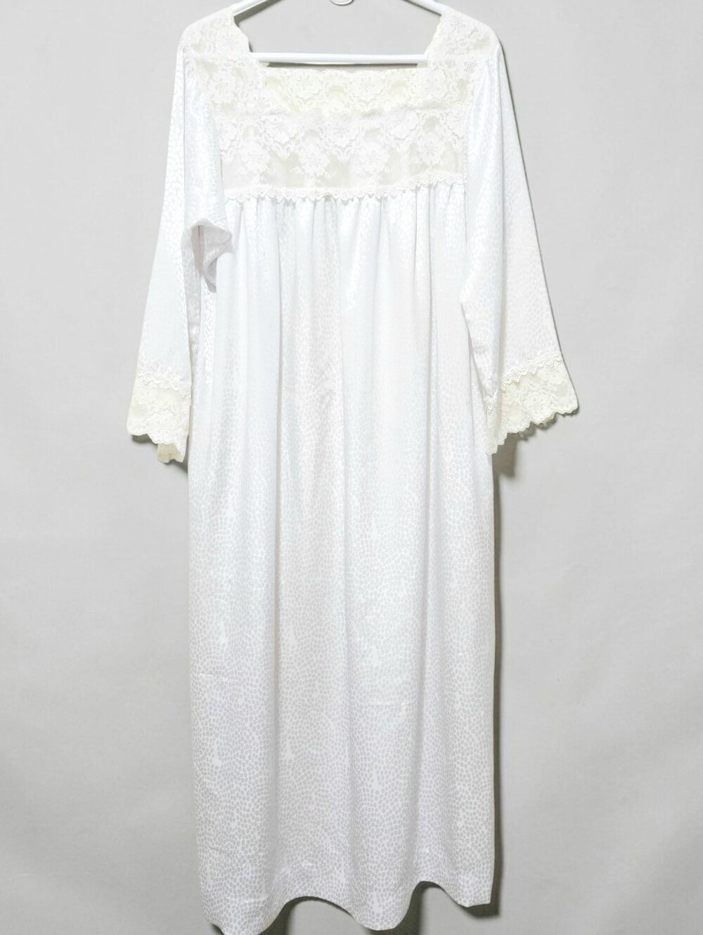 Christian Dior Vtg 80sWhite Satin Jacquard Nightgown - Lace Square Neck **see 👇